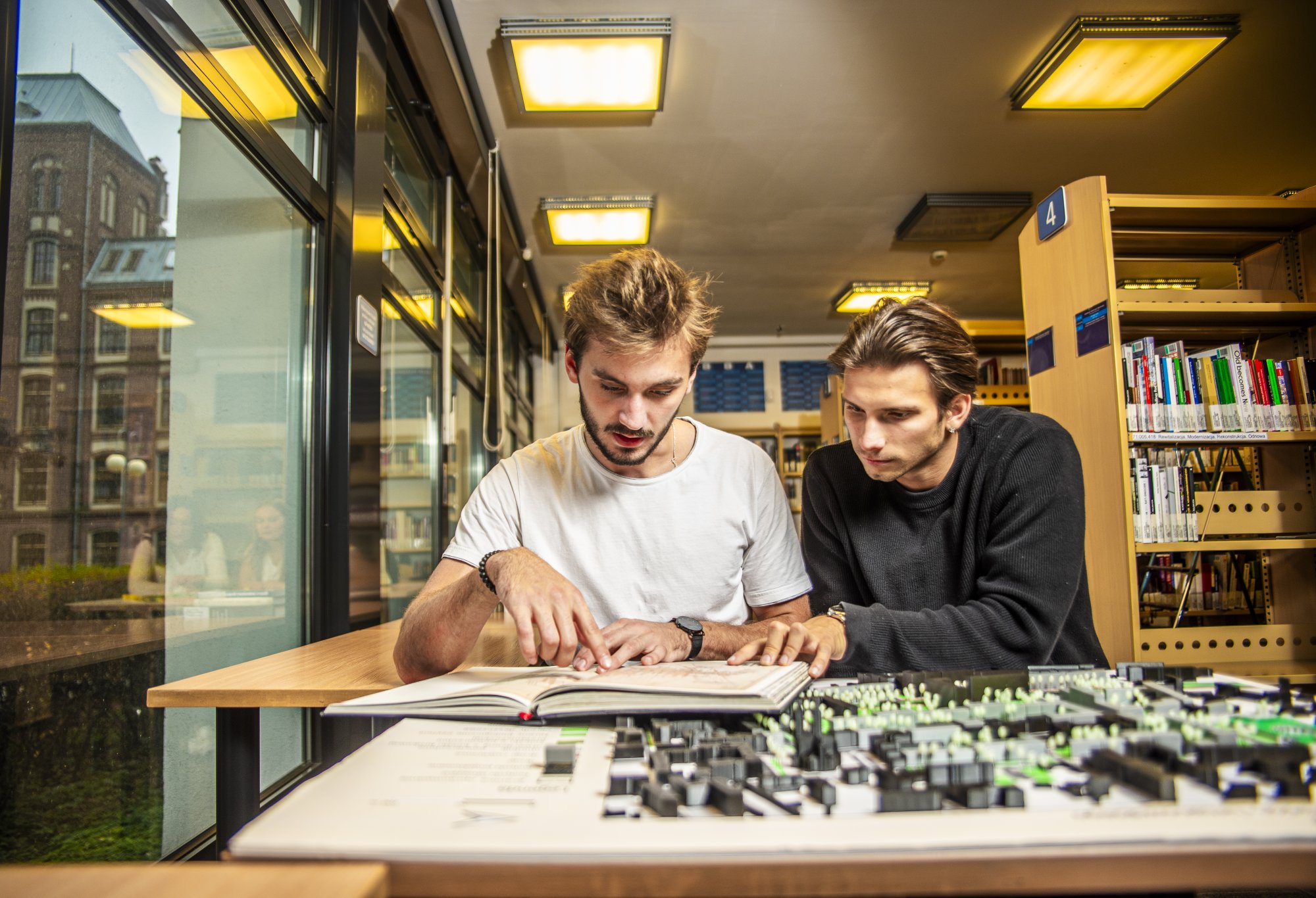 Studenci kierunku planowanie przestrzenne