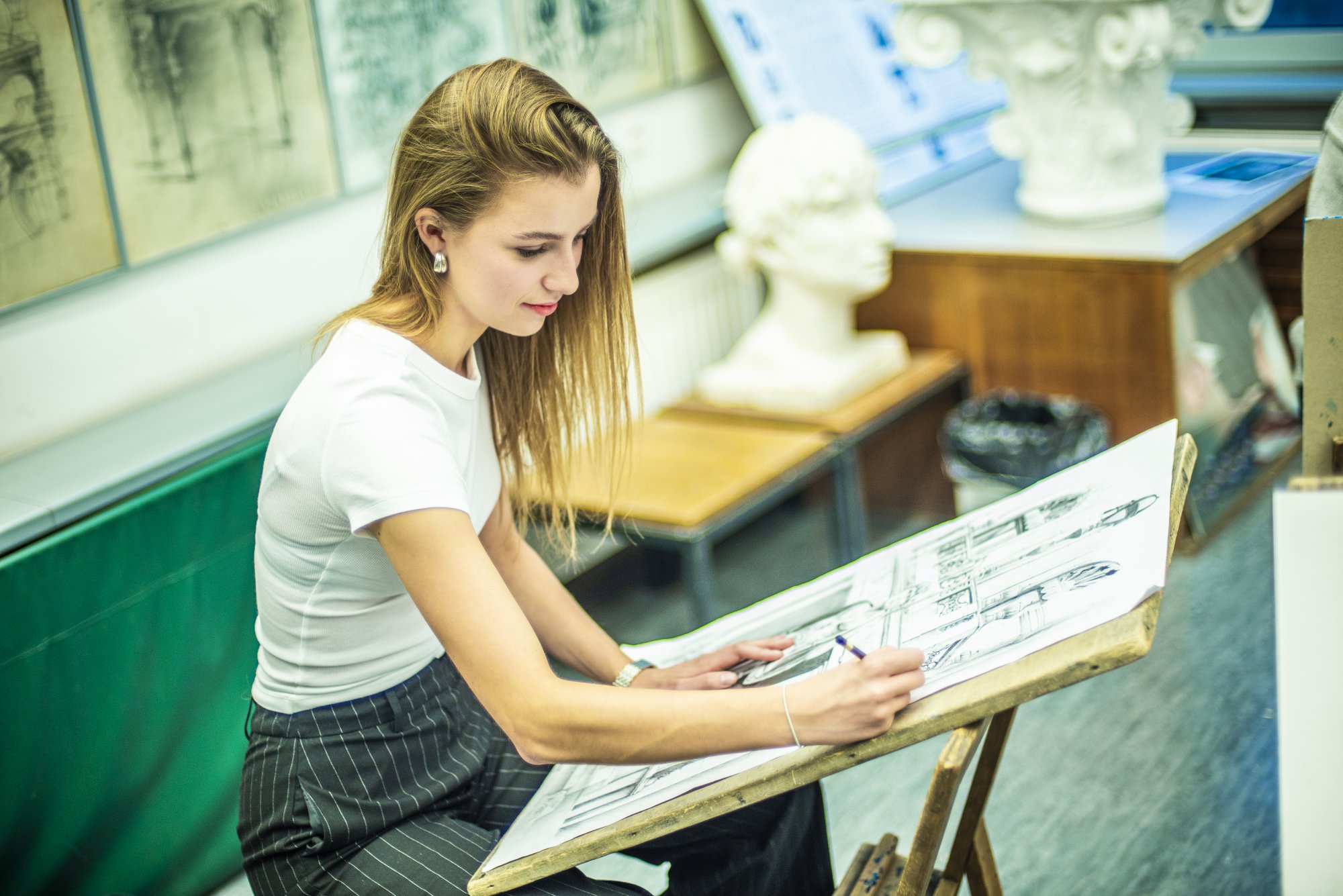 Studentka kierunku architektura