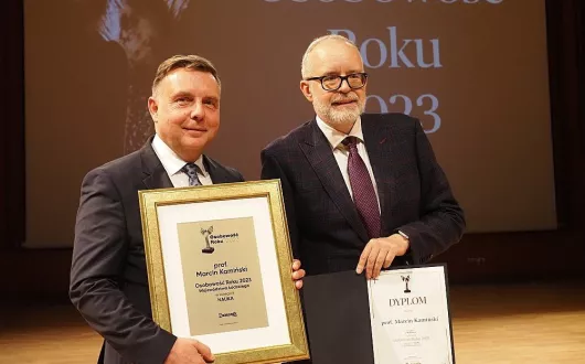 Zdjęcie przedstawiające prof. Marcina Kamińskiego i redaktora naczelnego - Marka Krzciuka