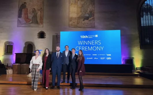 Autorzy zwycięskiego projektu z opiekunem