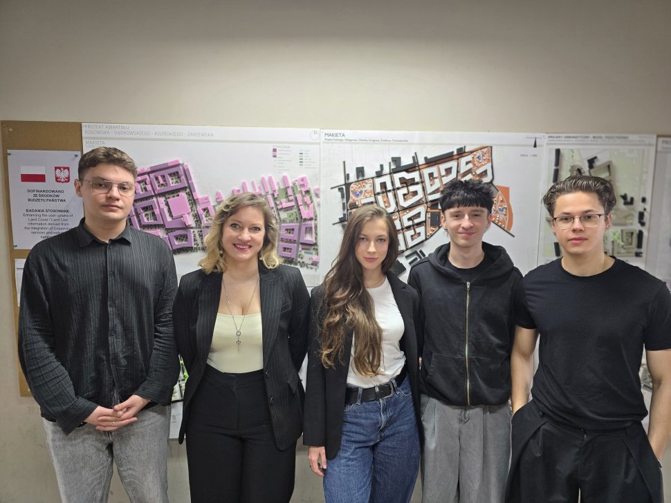 Zespół projektowy z opiekunem naukowym