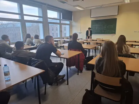 Kierunek PŁ - VIP